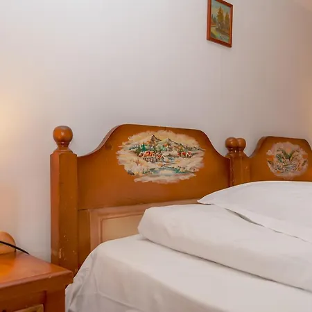 Pensionat Prolex Turism Srl *